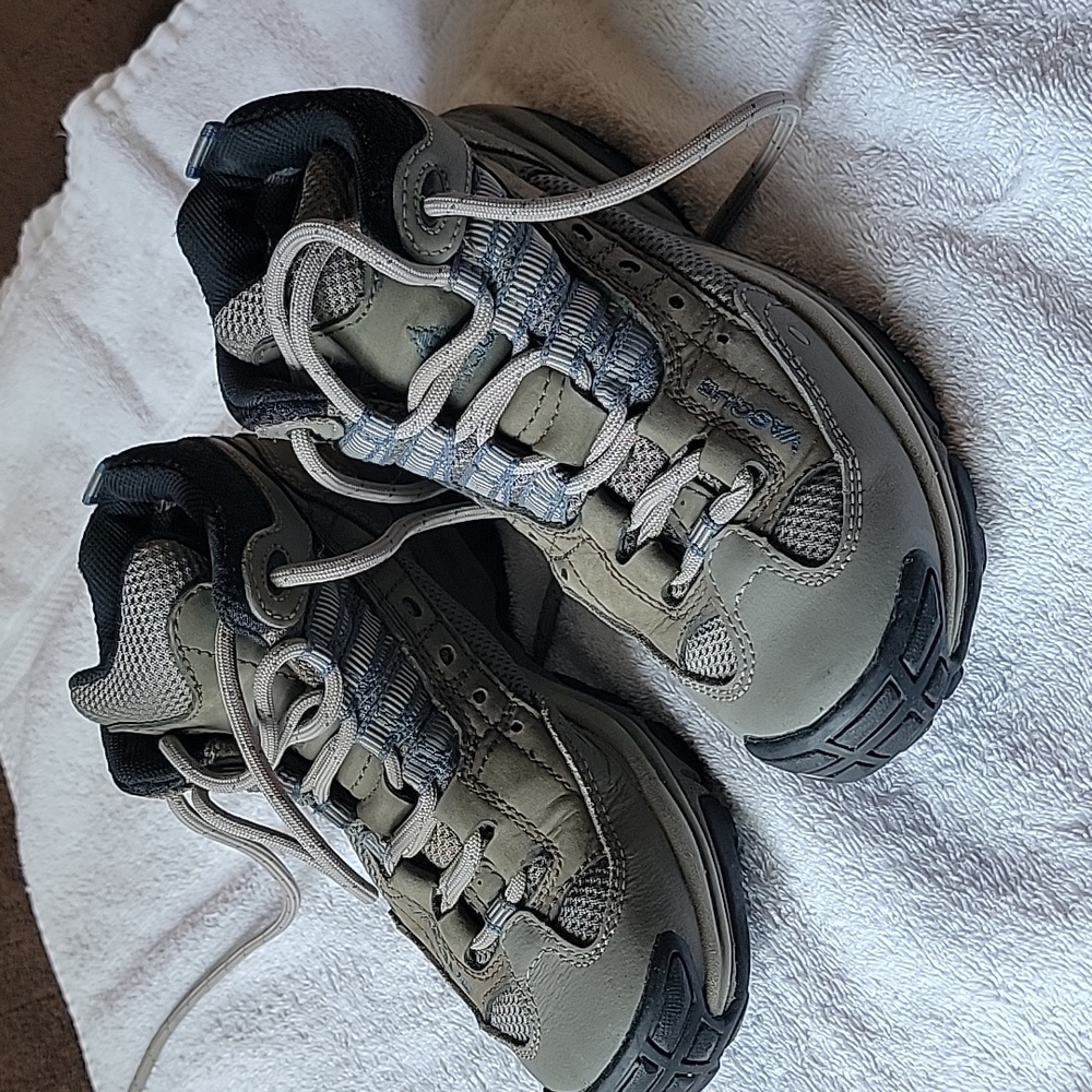 Waterproof hiking boots